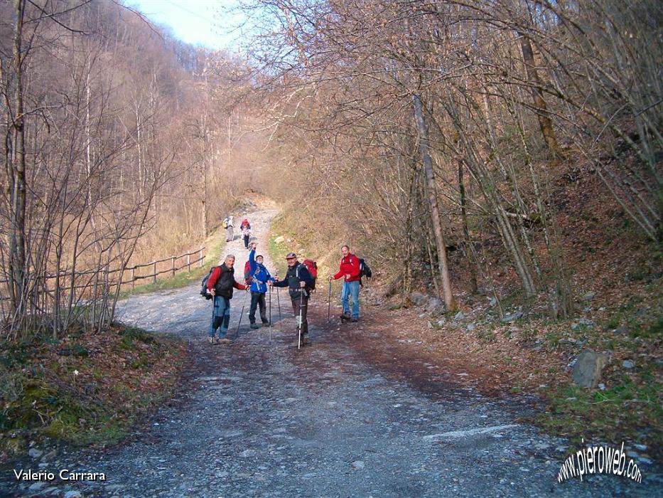 1' Partiamo dal pente della Lavina.jpg - 1' Partiamo dal ponte della Lavina